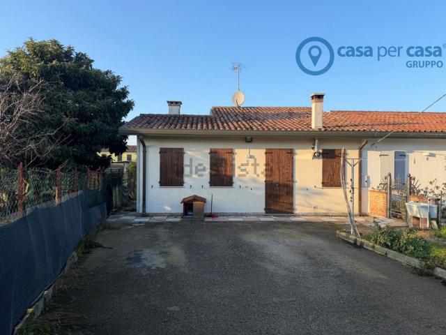 Casa in vendita a Anguillara Veneta, Veneto