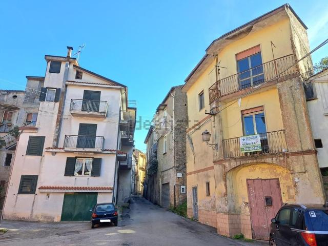 Casa in vendita a Mercato San Severino, Campania