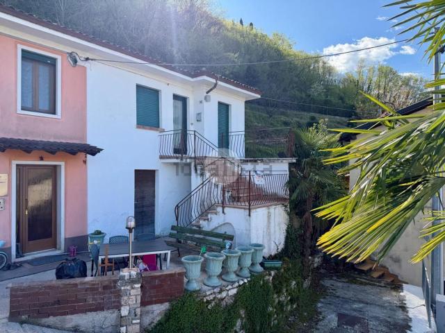 Casa in vendita a Garda, Veneto