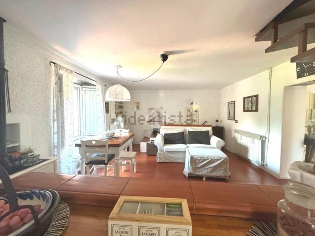 Casa in vendita a Serra Riccò, Liguria