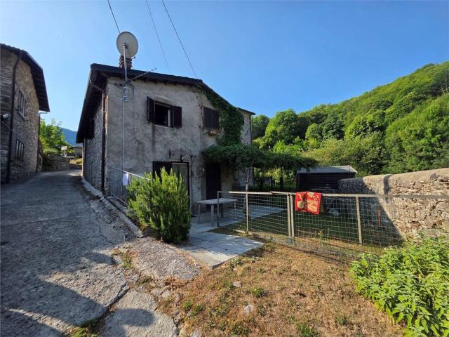 Casa in vendita a Unione Comuni Garfagnana, Vagli Sotto