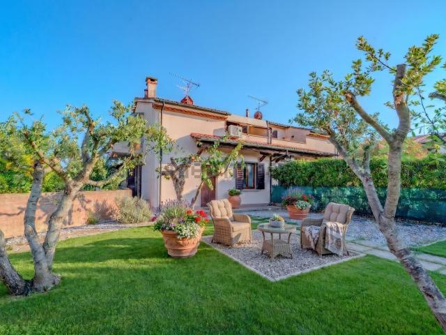 Casa in vendita a Guardistallo, Toscana