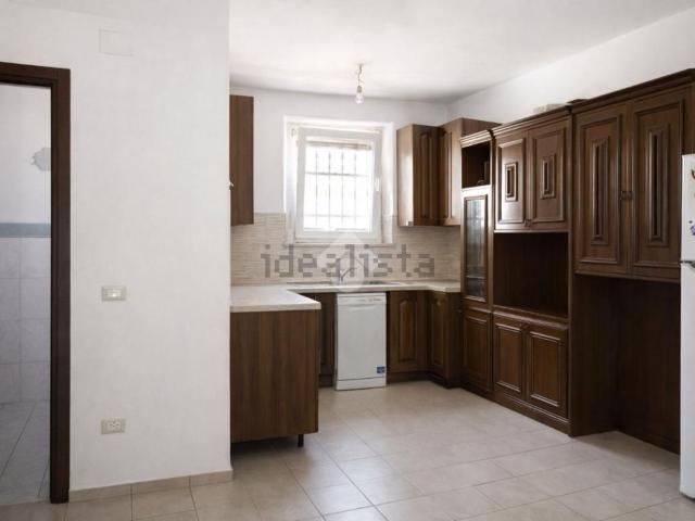 Casa in vendita a Marciana, Cascina