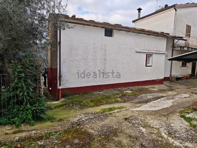 Casa in vendita a Castel San Lorenzo, Campania