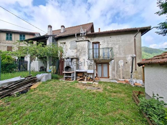 Casa in vendita a Busalla, Liguria
