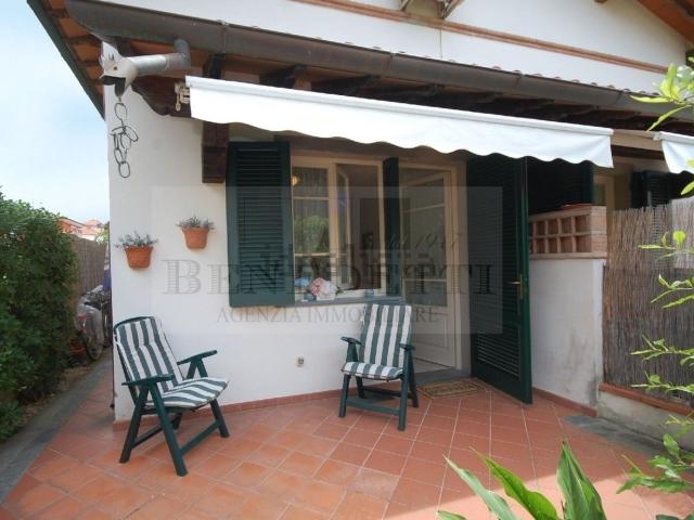 Casa in vendita a Tonfano, Toscana