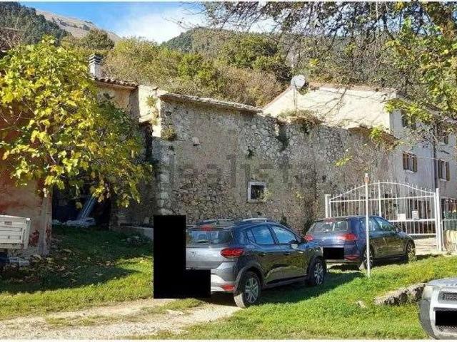 Casa in vendita a Caprino Veronese, Veneto