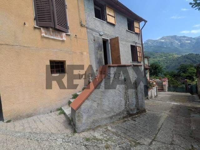 Casa in vendita a Seravezza, Toscana