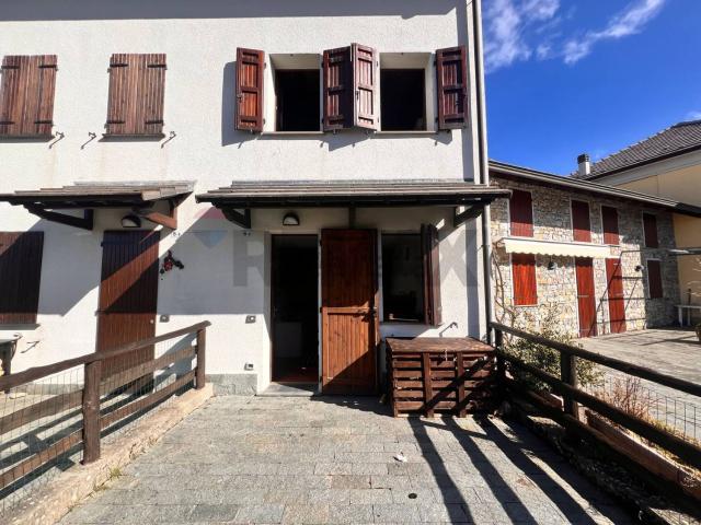 Casa in vendita a Santo Stefano D'aveto, Liguria