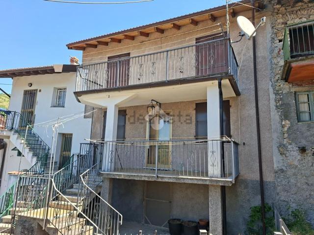 Casa in vendita a Vobbia, Liguria