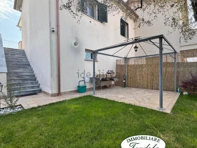 Casa in vendita a Castelnuovo Magra, Liguria