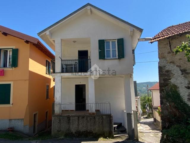 Casa in vendita a Marzano, Torriglia