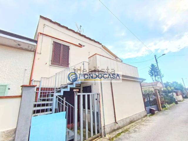 Casa in vendita a Sant'Antonio, Carrara