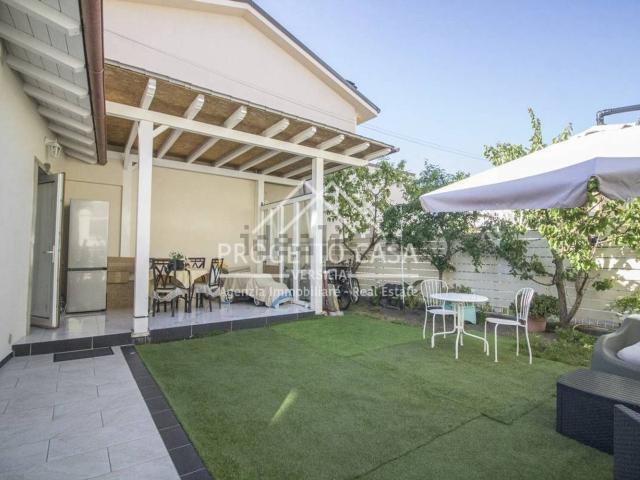 Casa in vendita a Camaiore, Toscana