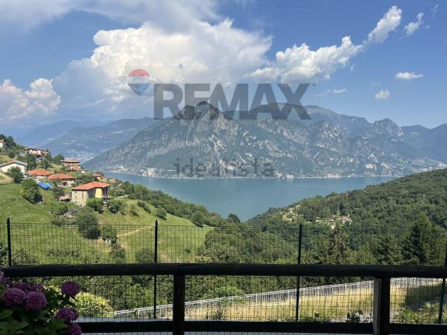 Casa in vendita a Fonteno, Lombardia