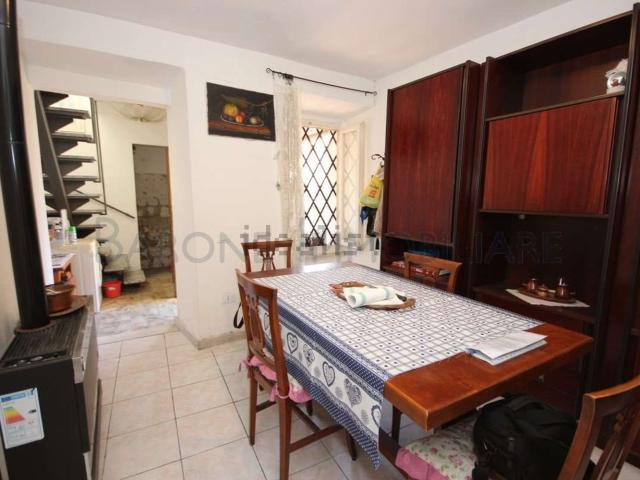Casa in vendita a Rocca, Massa