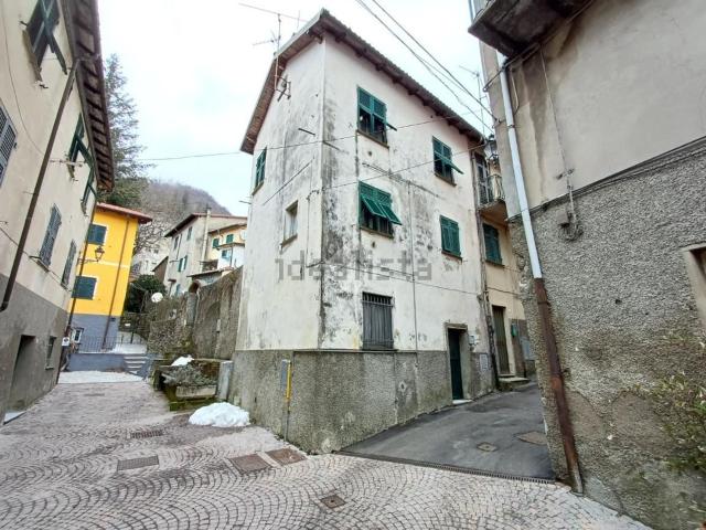 Casa in vendita a Crocefieschi, Liguria