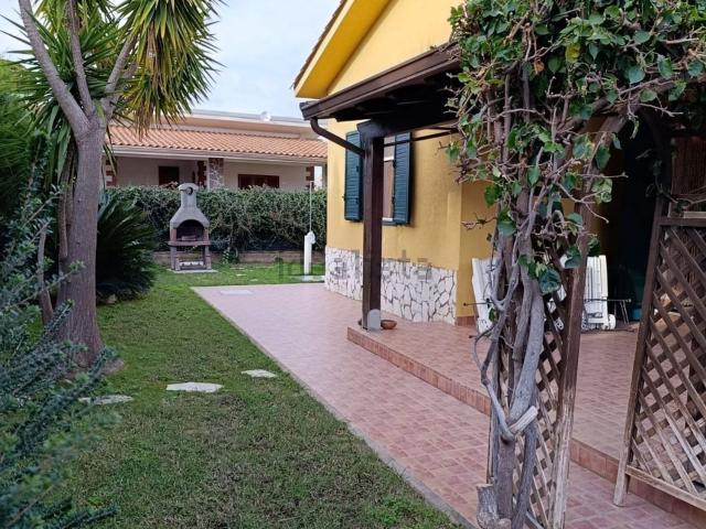 Casa in vendita a Campofelice Di Roccella, Sicilia