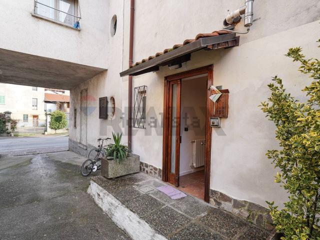 Casa in vendita a Cornate D'adda, Lombardia
