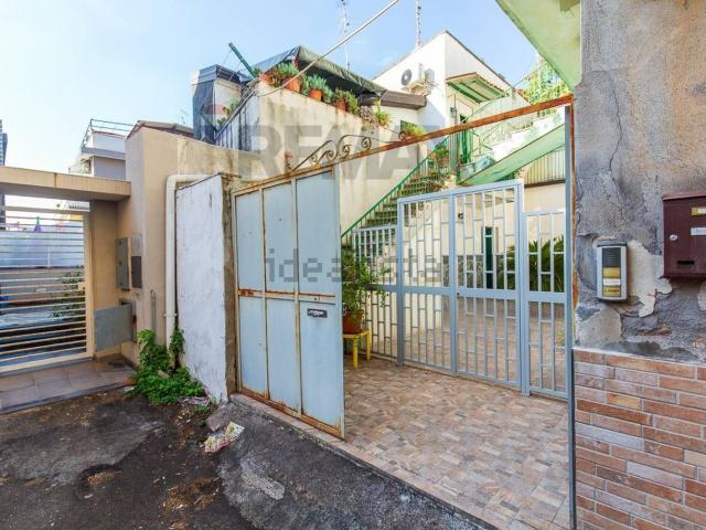 Casa in vendita a Barriera, Catania
