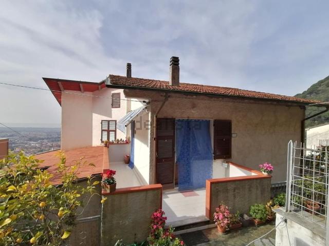 Casa in vendita a Lavacchio, Massa