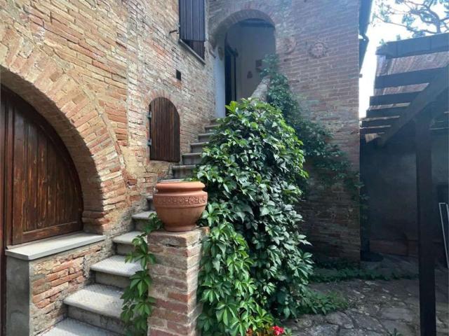 Casa in vendita a Foiano della Chiana, Arezzo