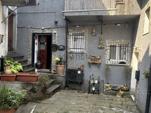 Casa in vendita a Carro, Liguria