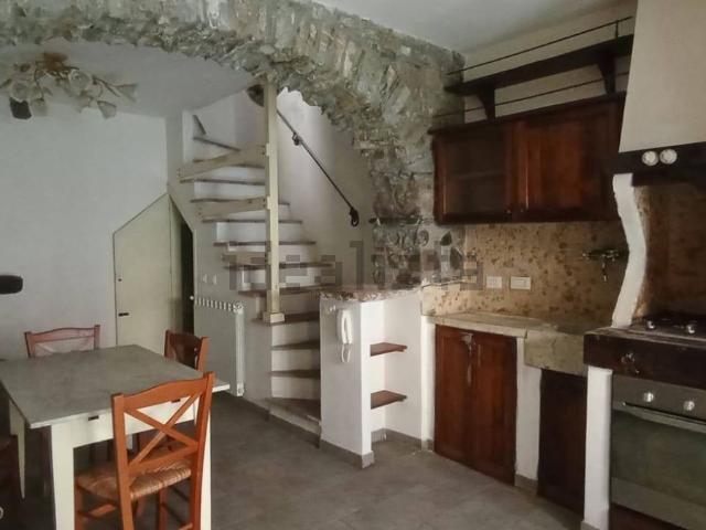 Casa in vendita a Vezzano Ligure, Liguria