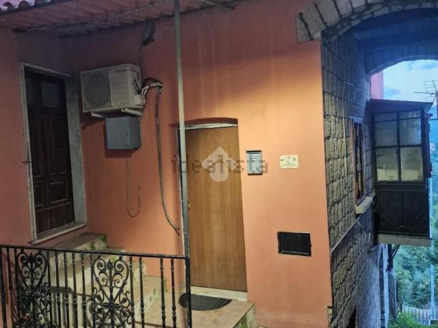 Casa in vendita a Campoli Del Monte Taburno, Campania