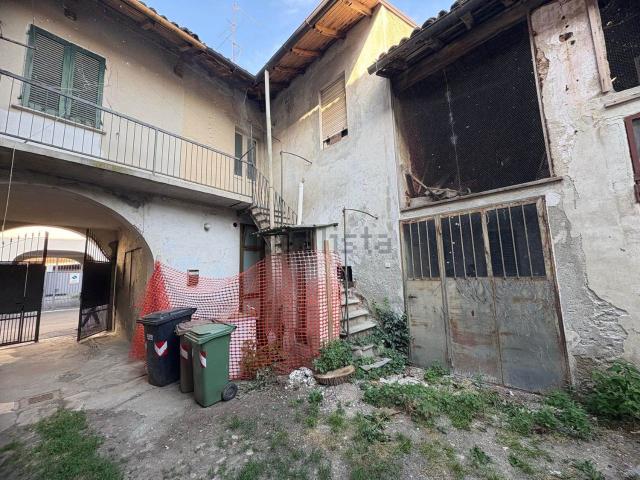 Casa in vendita a Gambolò, Lombardia