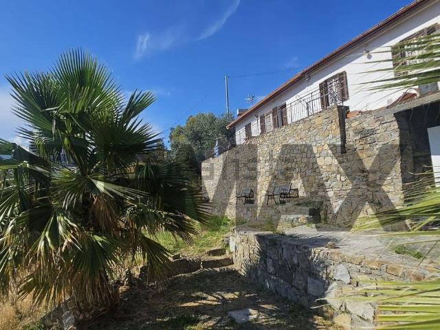 Casa in vendita a Poggio di Sanremo, San Remo