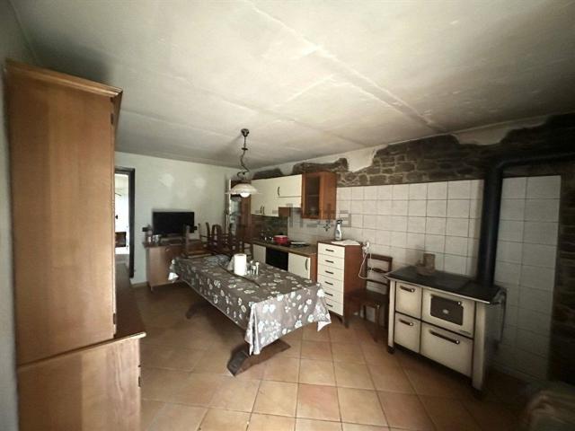 Casa in vendita a Palazzo Del Pero, Toscana