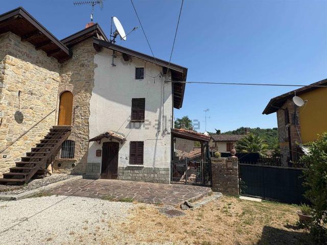 Casa in vendita a Gropparello, Reggio Emilia