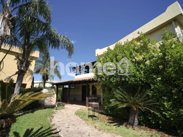 Casa in vendita a Campofelice Di Roccella, Sicilia