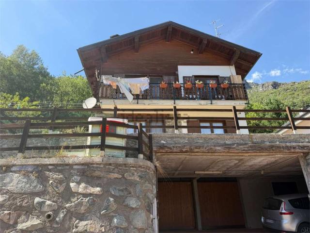 Casa in vendita a Merlin, Chatillon