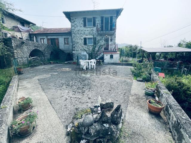 Casa in vendita a Guinadi San Rocco, Pontremoli