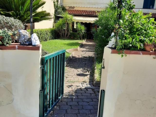 Casa in vendita a Cafaggio, Ameglia