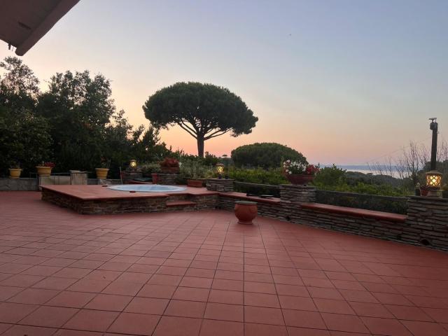 Casa in vendita a Castiglione Della Pescaia, Toscana