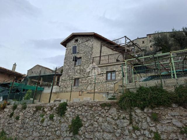 Casa in vendita a Fumone, Lazio