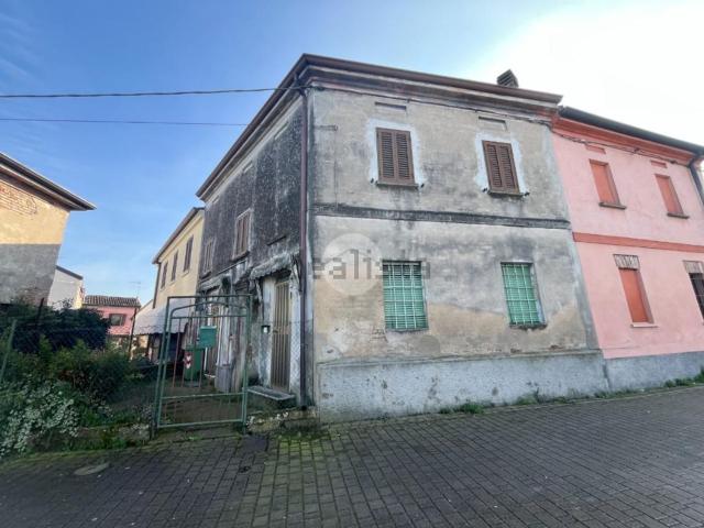 Casa in vendita a Castellucchio, Lombardia