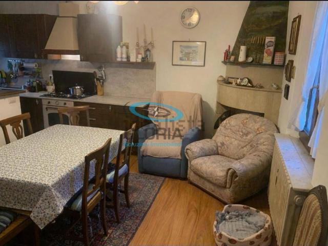 Casa in vendita a Borgo, Marche