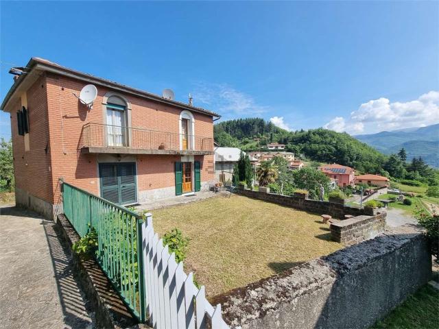 Casa in vendita a Unione Comuni Garfagnana, Camporgiano