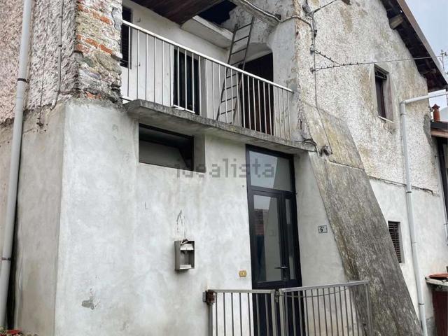 Casa in vendita a Piemonte, Novara