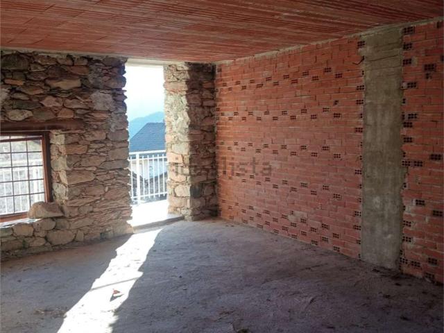 Casa in vendita a Challand Saint Anselme, Aosta