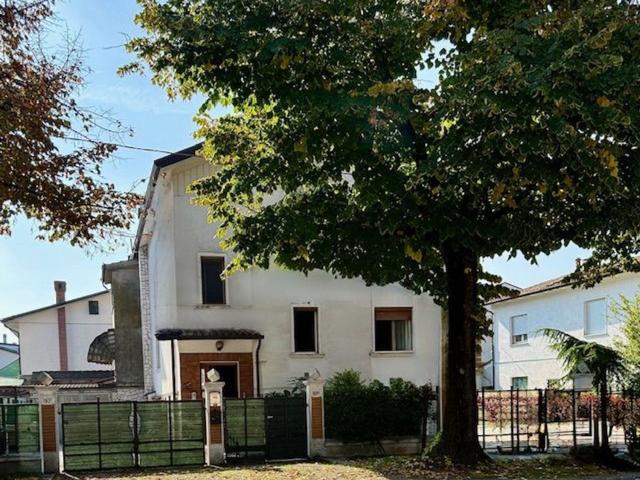 Casa in vendita a Unione Terre e Fiumi, Copparo