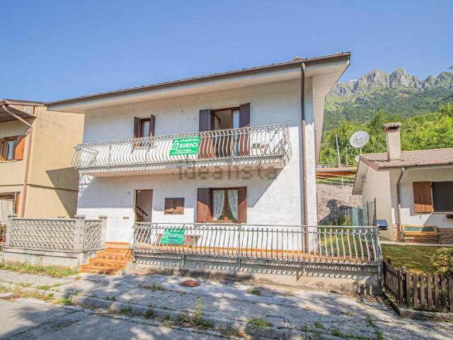 Casa in vendita a Lusevera, Cesariis / Podbardo