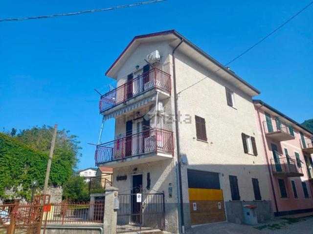 Casa in vendita a Prato Officioso, Calvari