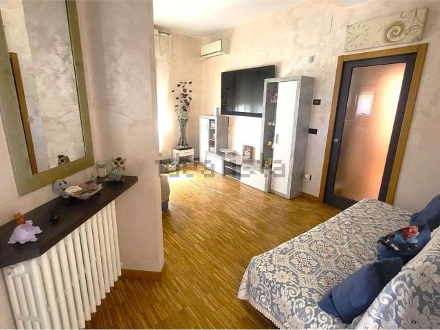 Casa in vendita a Marina Picena, Marche