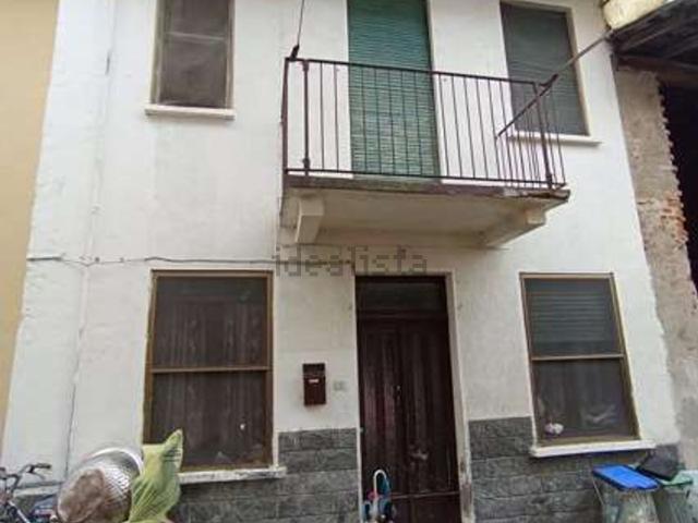 Casa in vendita a Cerano, Novara