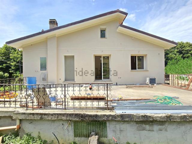 Casa in vendita a Camaiore, Toscana